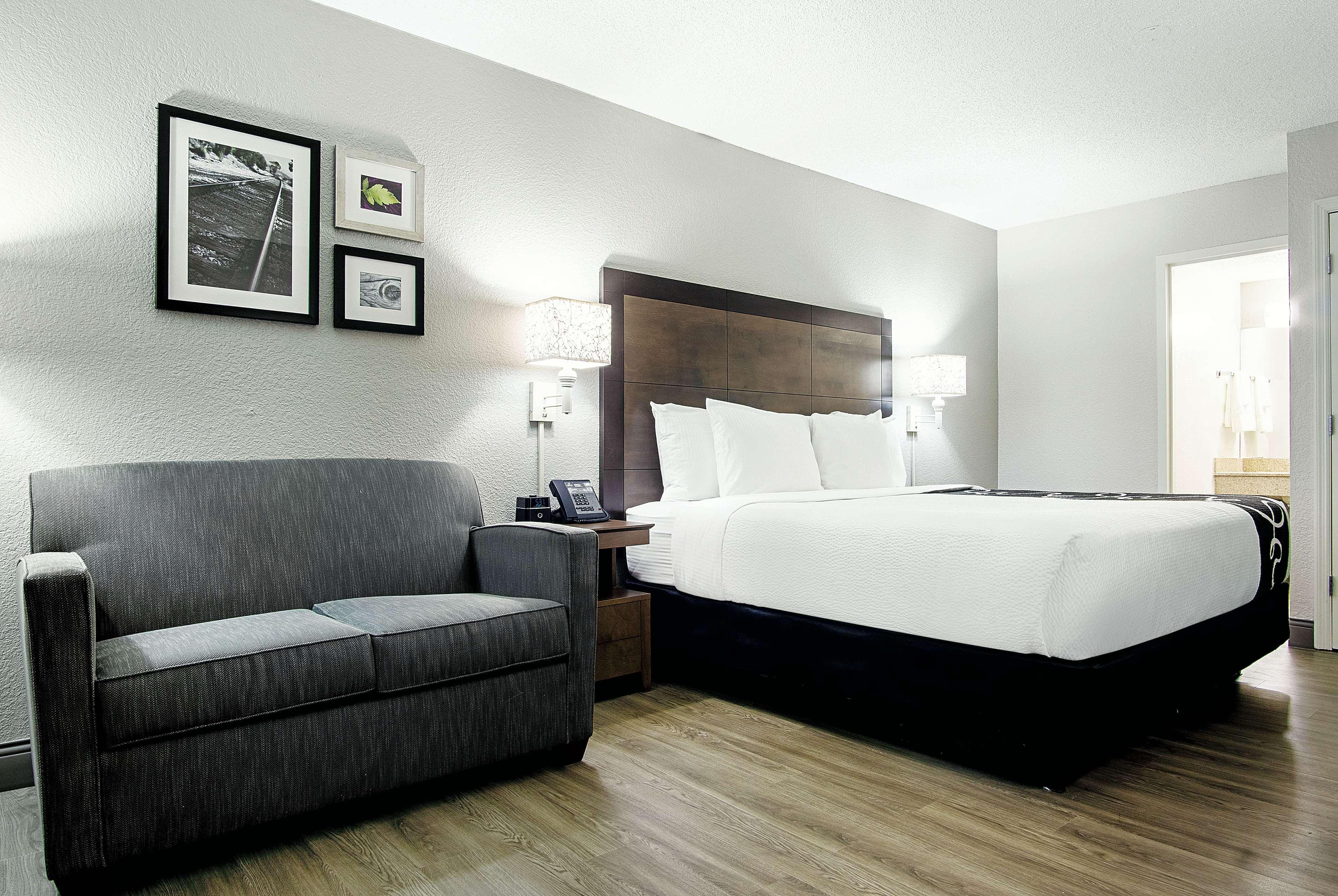 La Quinta Inn By Wyndham West Palm Beach - Florida Turnpike Bagian luar foto