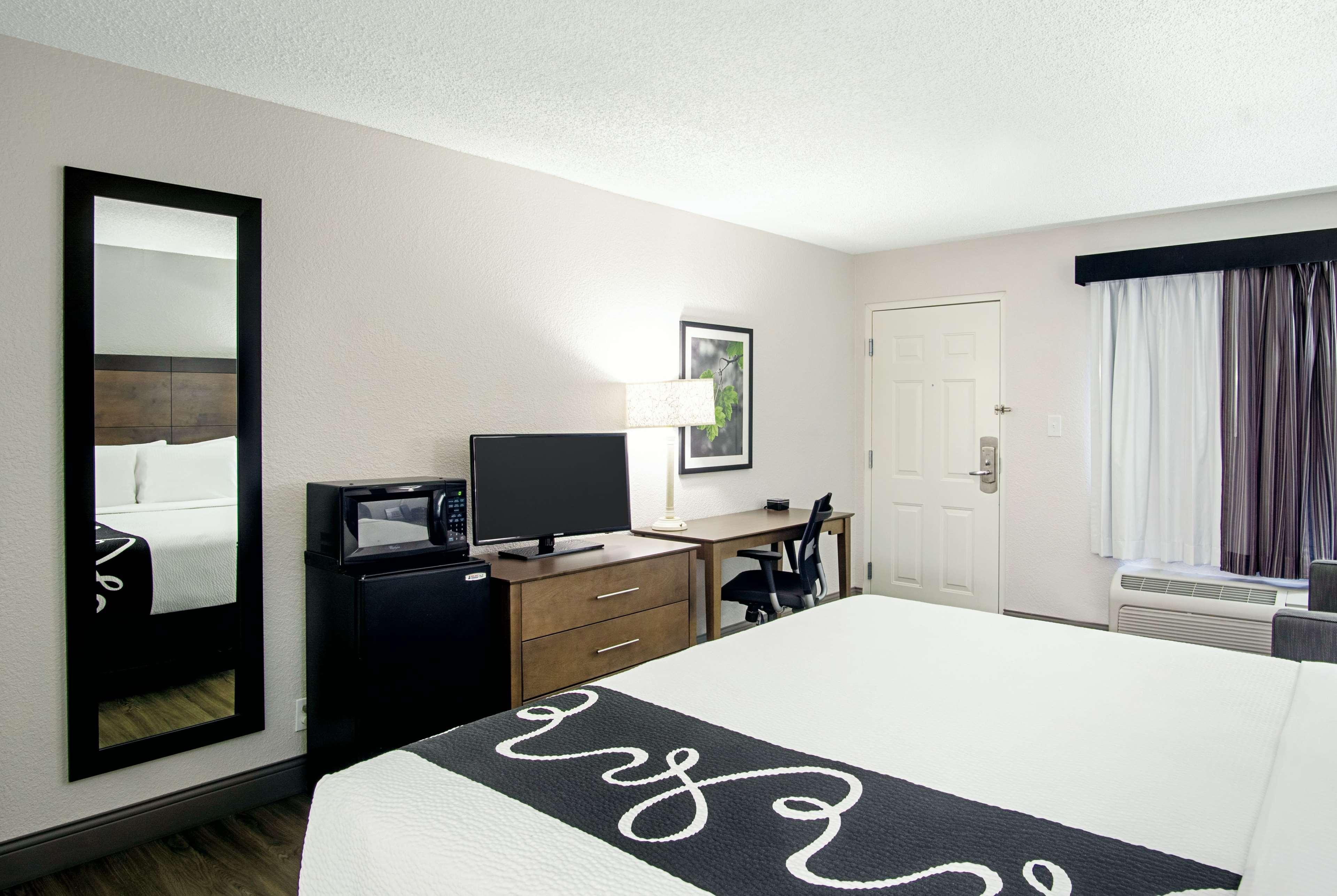 La Quinta Inn By Wyndham West Palm Beach - Florida Turnpike Bagian luar foto