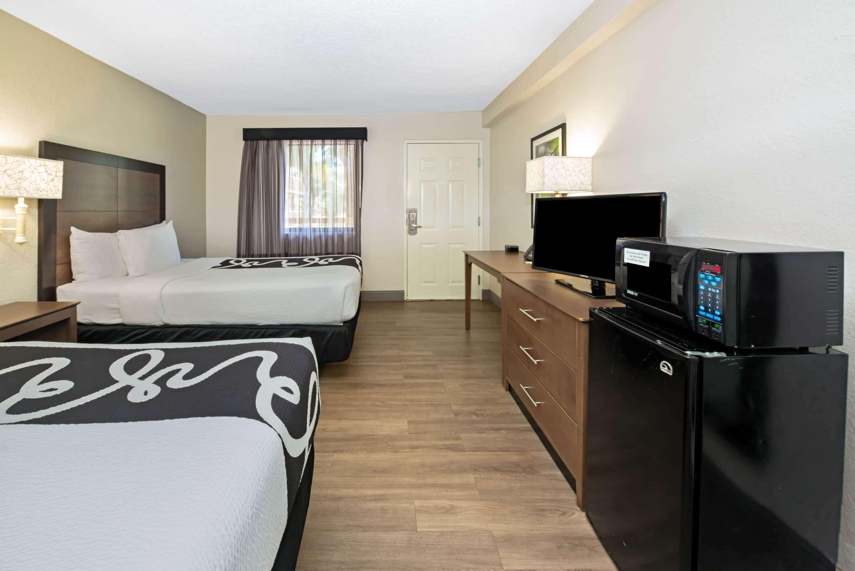 La Quinta Inn By Wyndham West Palm Beach - Florida Turnpike Bagian luar foto