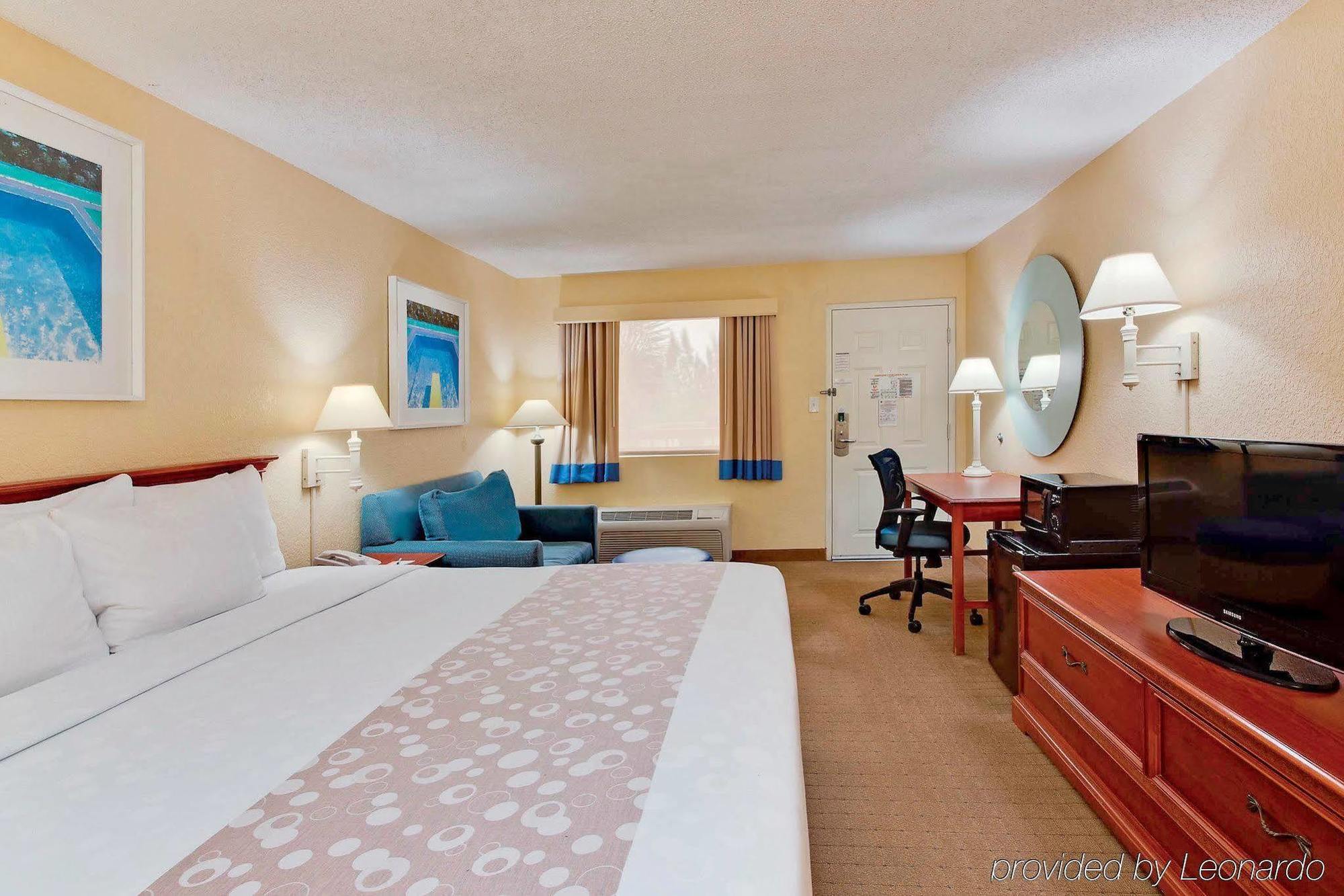 La Quinta Inn By Wyndham West Palm Beach - Florida Turnpike Bagian luar foto